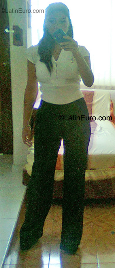 Date this nice looking Mexico girl Ariana from Puebla MX592