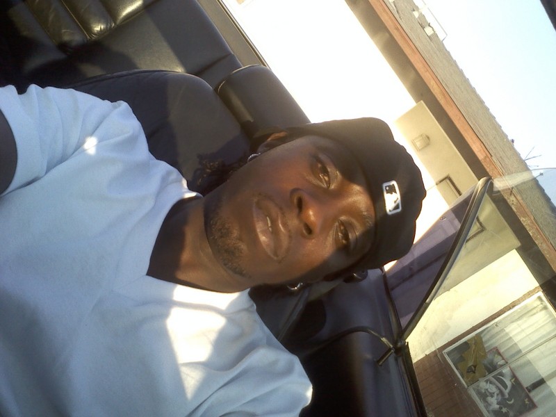 Date this georgeous United States man Lilmankey3 from Bakersfield US12167