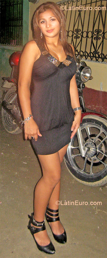 Date this charming Honduras girl Yolanda from San Pedro Sula HN575