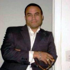 Date this charming United States man Michael from Surfside US12216