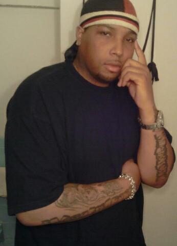 Date this beautiful United States man Divine from Jamaica US12376