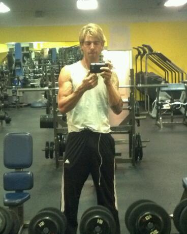 Date this georgeous United States man Dillonmitchell from Miami US12391