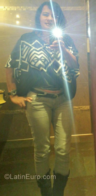 Date this young United States girl Valery from Phoenix BR6505