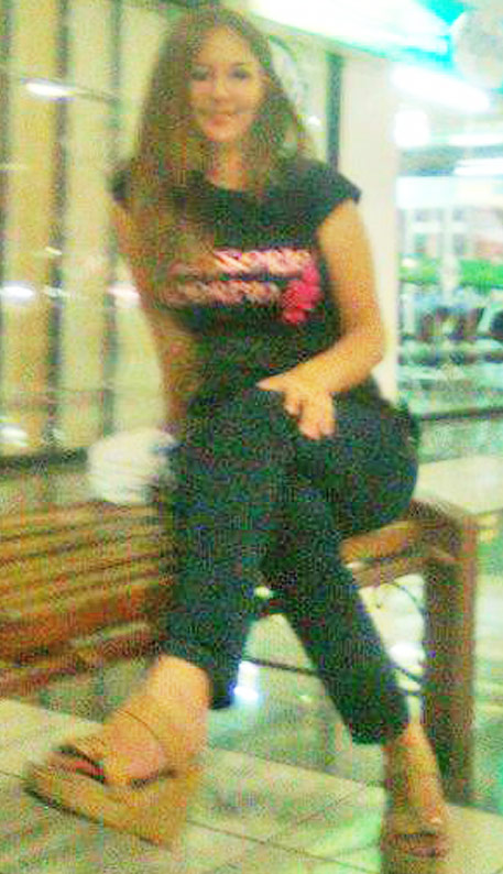 Date this sultry Costa Rica girl Viviana33 from San Jose CR215