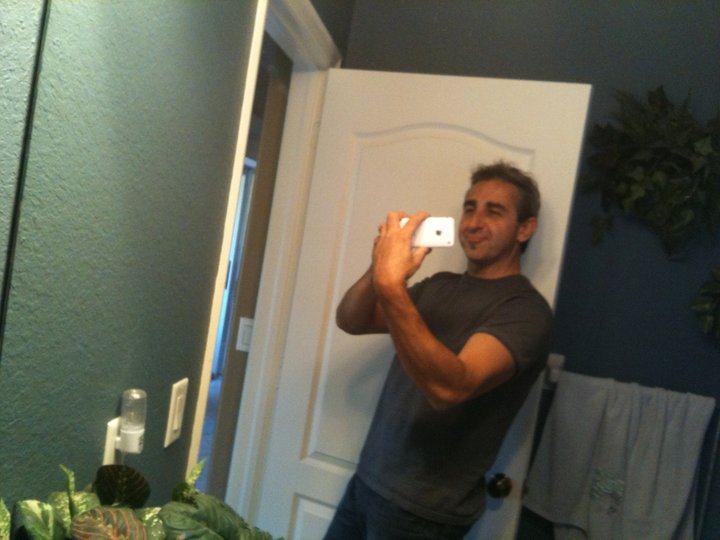 Date this cute United States man Harry from Fort Myers US12707