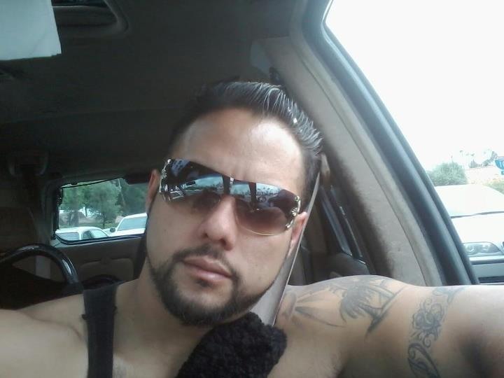 Date this georgeous United States man Drfeelgood from Palm Desert US12768