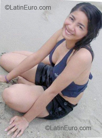 Date this stunning Philippines girl Shymi from Las Pinas City PH460