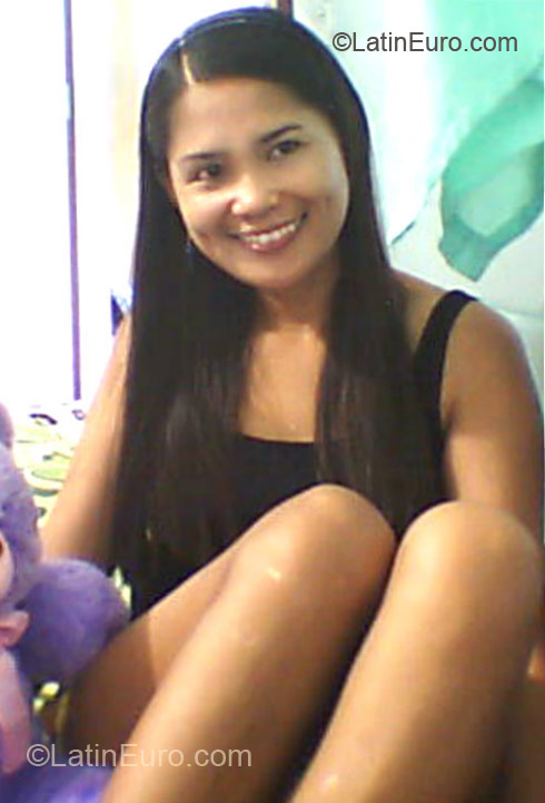 Date this good-looking Philippines girl Sam from Cebu PH461
