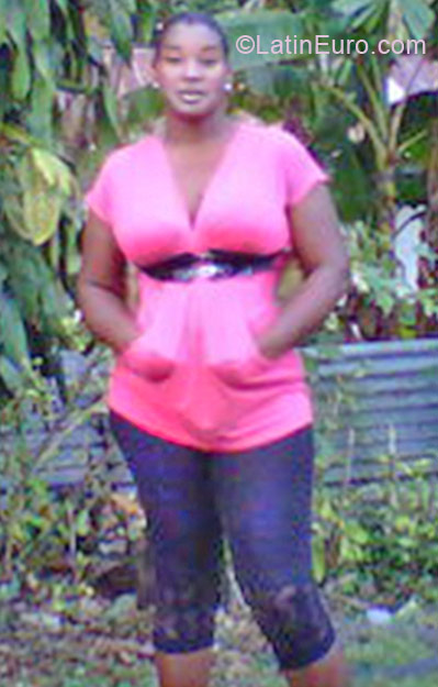 Date this beautiful Jamaica girl Suzan from Kingston JM531