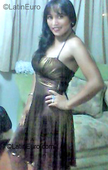 Date this beautiful Peru girl YESICA from Lima PE592