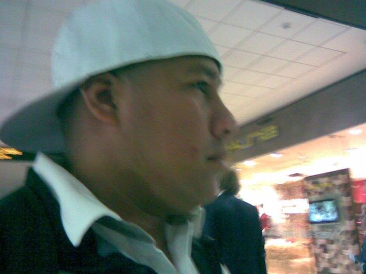 Date this nice looking Peru man Antonio dagobe from America Del Norte PE611