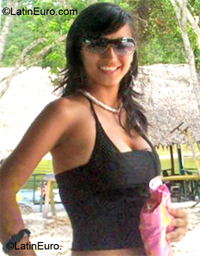 Date this attractive Peru girl Atenea from Lima PE706