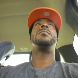 Date this georgeous United States man Tre from Lafayette US13240