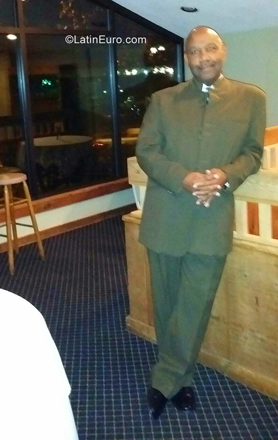 Date this sultry United States man Roland from New Britain US13251