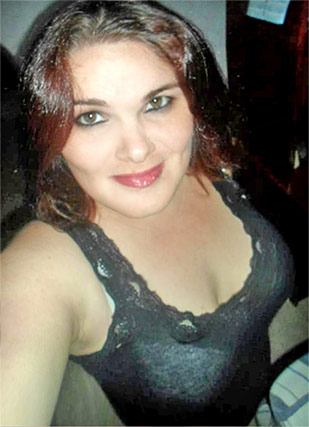 Date this sensual Brazil girl Suzana from Curitiba BR6849