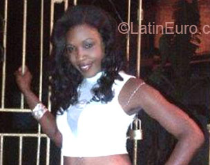 Date this voluptuous Jamaica girl Delishe from Montego Bay JM574