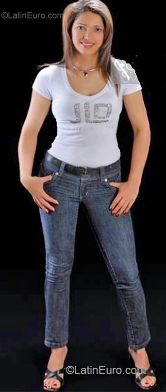 Date this tall Colombia girl Dora from Medellin CO17615