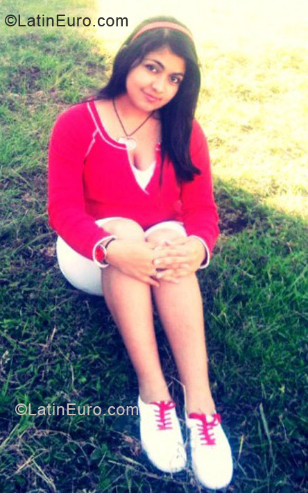 Date this funny Guatemala girl Yess from Guatamala City GT42