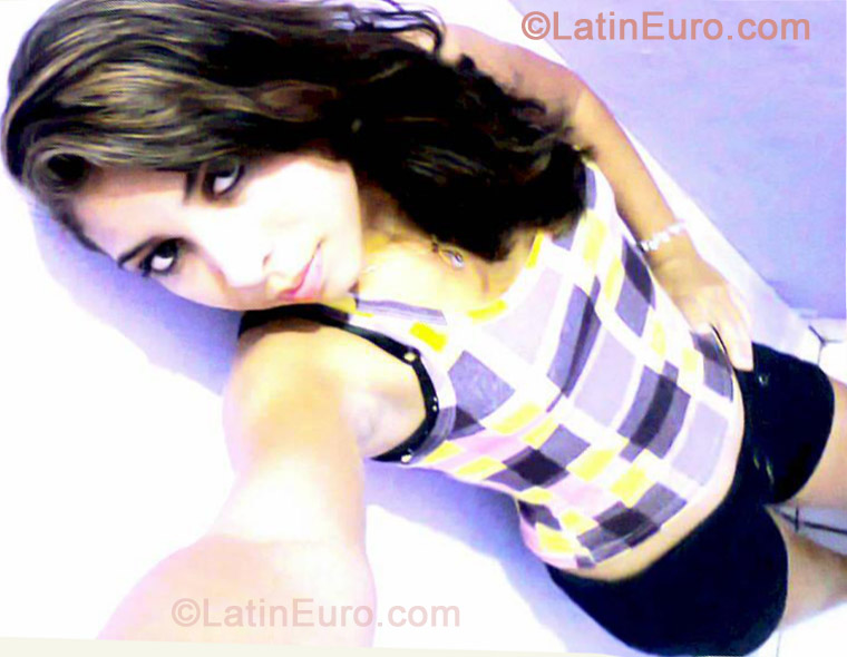 Date this stunning Brazil girl Yara from Belem BR7276