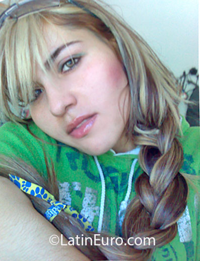 Date this happy Mexico girl Ivette from Guadalalajara MX823