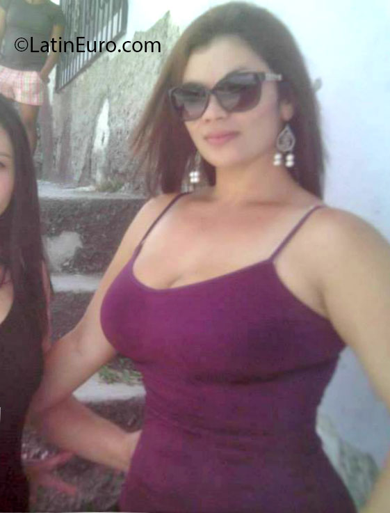 Date this foxy Honduras girl Nolvi from santa rosa de copan HN799