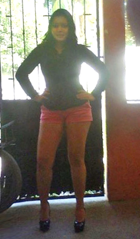 Date this georgeous Honduras girl Esmeralda Villa from San Pedro Sula HN801