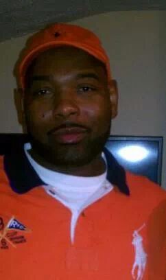 Date this fun United States man Dante from Solon US14050