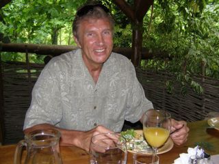 Date this good-looking United States man PaulB from Victor US14086