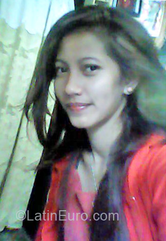 Date this lovely Philippines girl Gemalin from Manila PH566