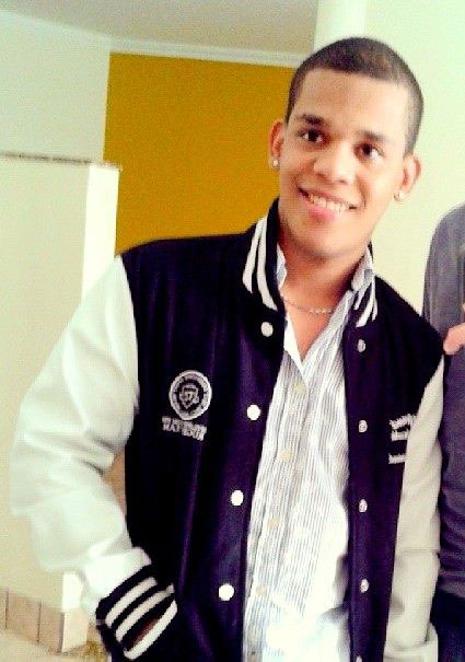 Date this stunning Brazil man Weverton from Campo Grande BR7801