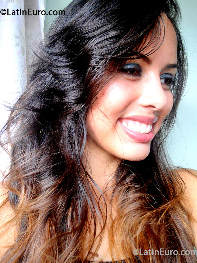 Date this delightful Brazil girl Beatriz Bianca from Goiania BR7854