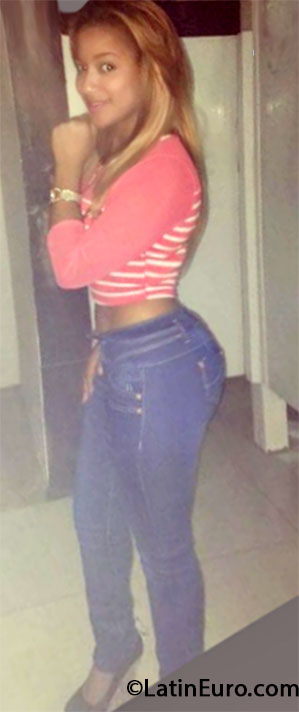 Date this tall Dominican Republic girl Elizabeth from Bonao DO33279