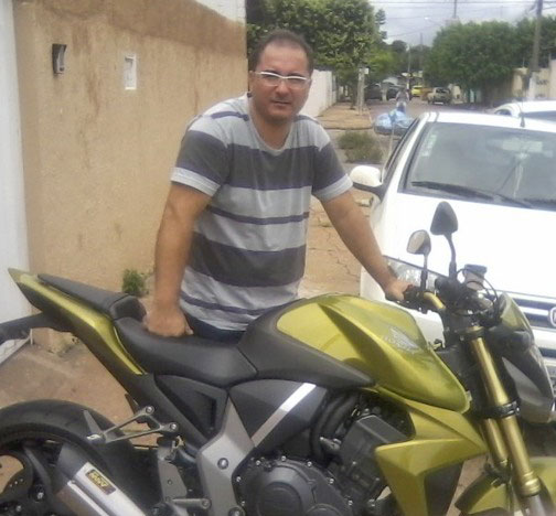 Date this hard body Brazil man Carlos from Cuiaba BR7973