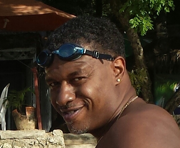 Date this funny United States man Mr.B from Brooklyn US14421