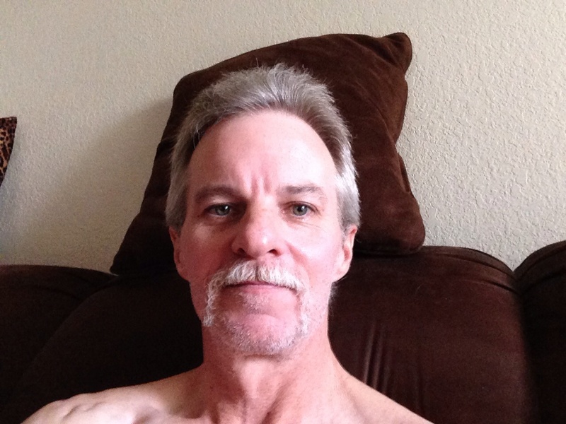 Date this hard body United States man Leelee from Tucson US14477