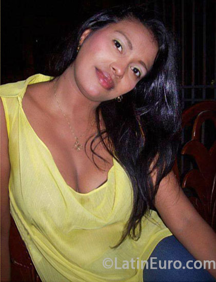 Date this young Colombia girl Maria melendez from Barranquilla CO17217