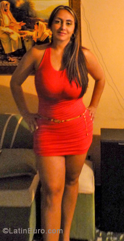 Date this pretty Colombia girl Leidy Johanna from Medellin CO16730