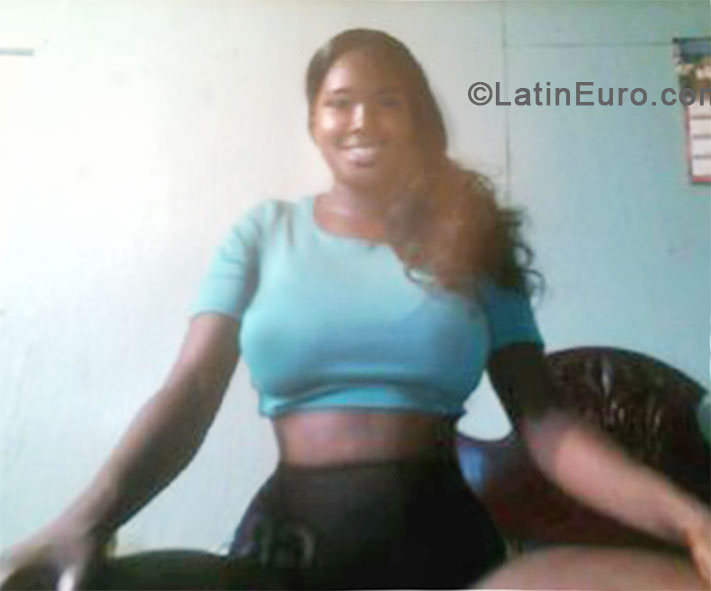 Date this charming Jamaica girl Shanika from Portmore JM1334