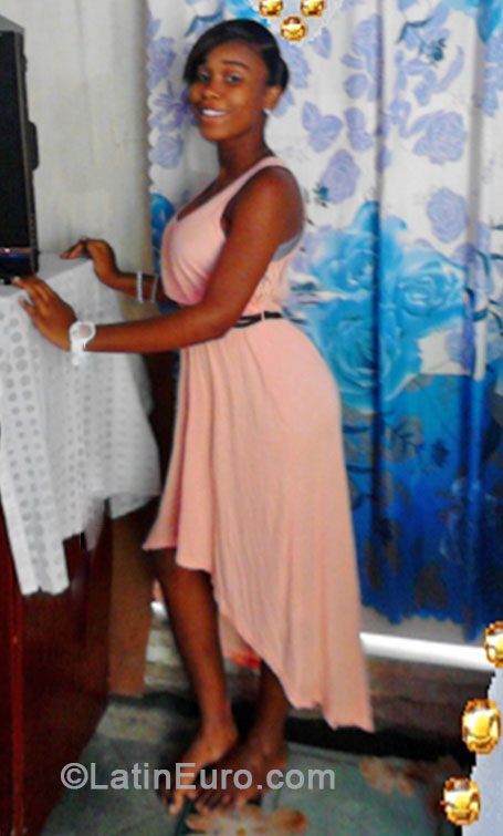 Date this hard body Jamaica girl Shani from clarendon JM1378