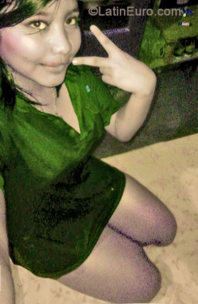 Date this sensual Mexico girl Alexis Martinez from Oaxaca MX1246