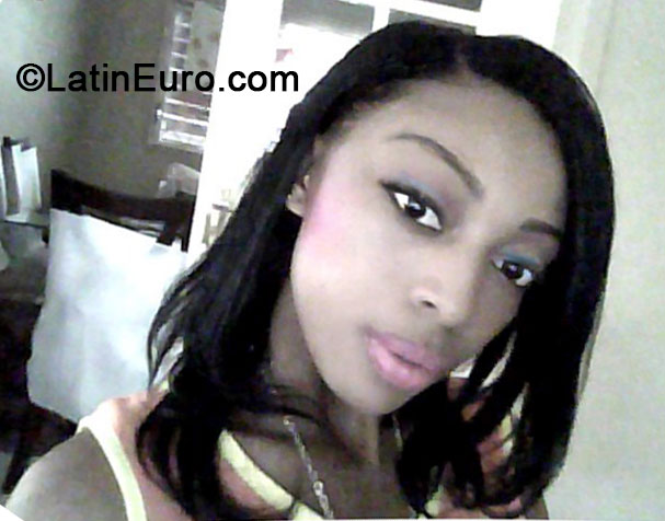 Date this good-looking Jamaica girl Paris from Kingston JM1461