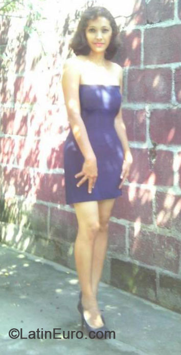 Date this passionate Honduras girl Larissa from San Pedro Sula HN912