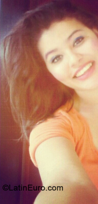 Date this georgeous Honduras girl Alexandra from San Pedro Sula HN915