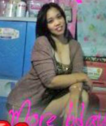 Date this exotic Philippines girl Diana from Manila PH610