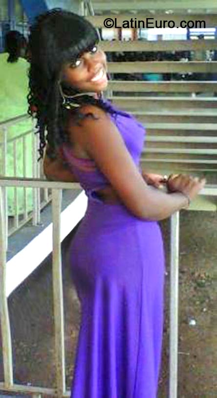Date this fun Jamaica girl Carise from Kingston JM1567