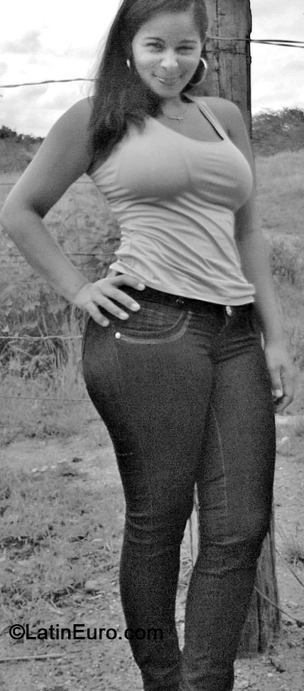 Date this voluptuous Brazil girl Selena from Parauapebas BR8674