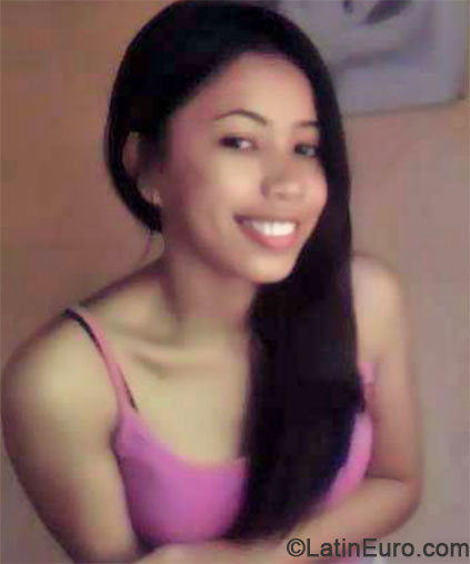 Date this happy Philippines girl Maryrose from Guiuan PH625