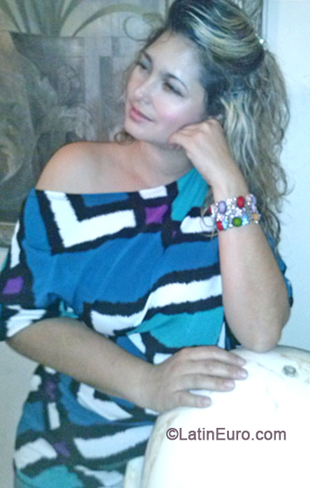 Date this good-looking United States girl Cind from Tucson US14910