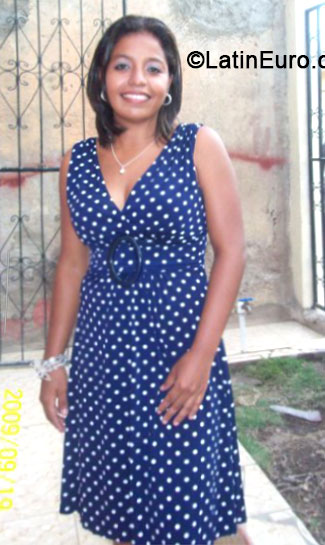 Date this pretty Nicaragua girl Fabiola from Ocotal NI167