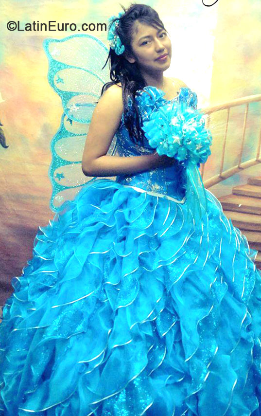 Date this sensual Mexico girl Damaris from Toluca MX1282